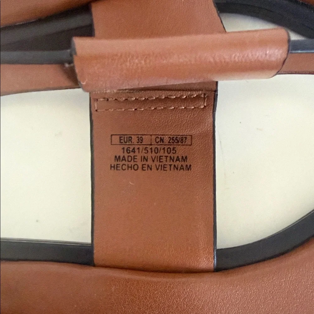 ZARA Flat Strappy Sandals With Metal Size 39 2024 Collection - Picture 3 of 6